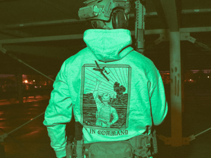 Im In Command - Image 1