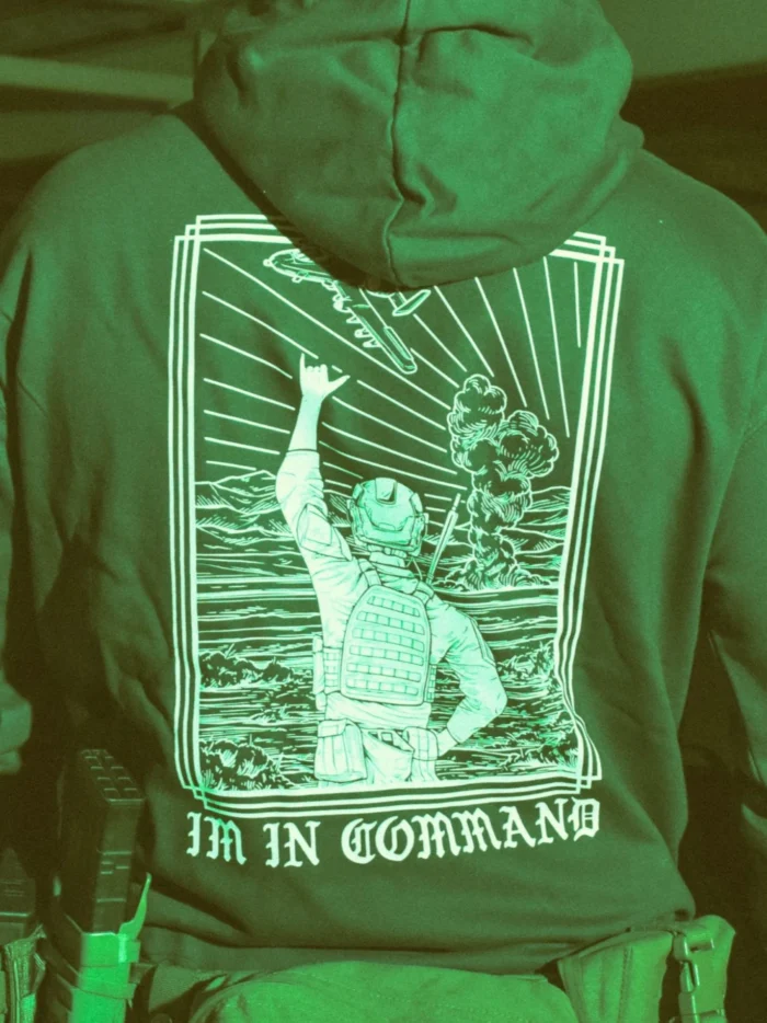 Im In Command - Image 2