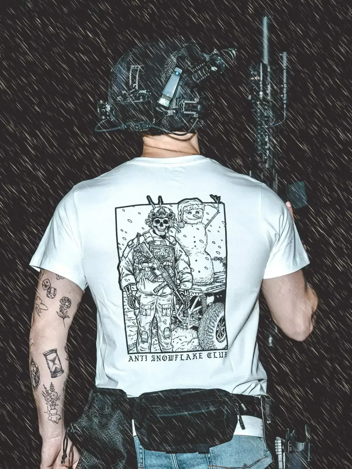 anti-Snowflake-design-white-shirt_2 the trace apparel collection featuring a design with a military operator standing next to a snowman with a text saying anti snow flake club